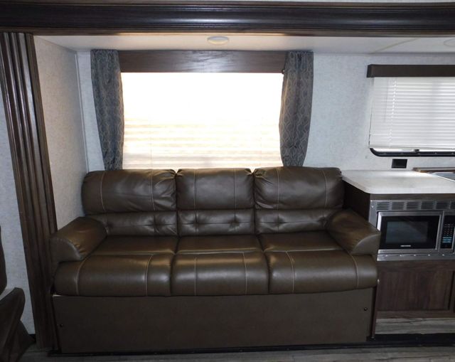 2018 Forest River Cheerokee 294RR