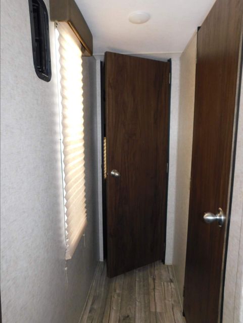 2018 Forest River Cheerokee 294RR