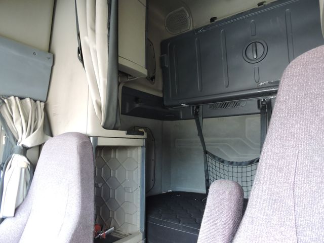 2018 Freightliner CA125 Sleeper