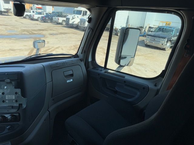 2018 Freightliner CASCADIA 125 | Dallas, TX | Infinity Trucks 2018 Freightliner CASCADIA 125 | Dallas, TX | Infinity Trucks