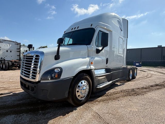2018 Freightliner CASCADIA 125  | Dallas, TX | Infinity Trucks