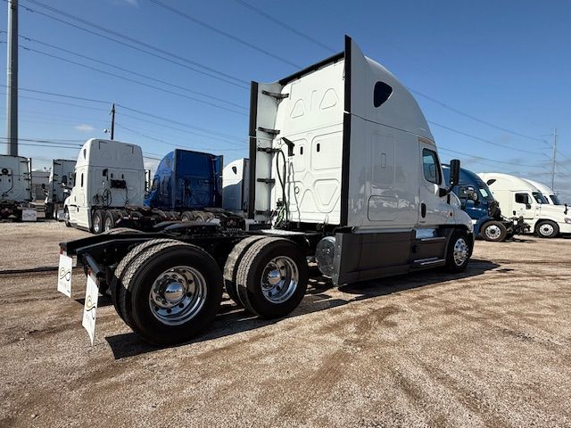 2018 Freightliner CASCADIA 125  | Dallas, TX | Infinity Trucks