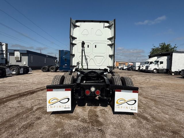 2018 Freightliner CASCADIA 125 | Dallas, TX | Infinity Trucks 2018 Freightliner CASCADIA 125 | Dallas, TX | Infinity Trucks