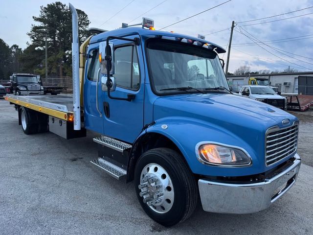 2018 Freightliner M-106