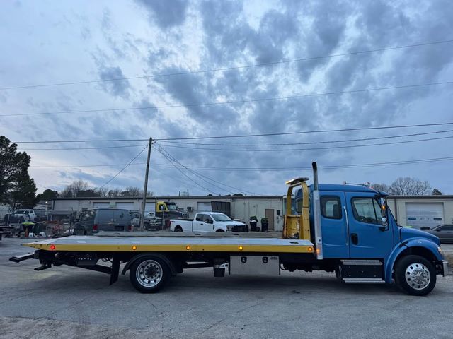 2018 Freightliner M-106