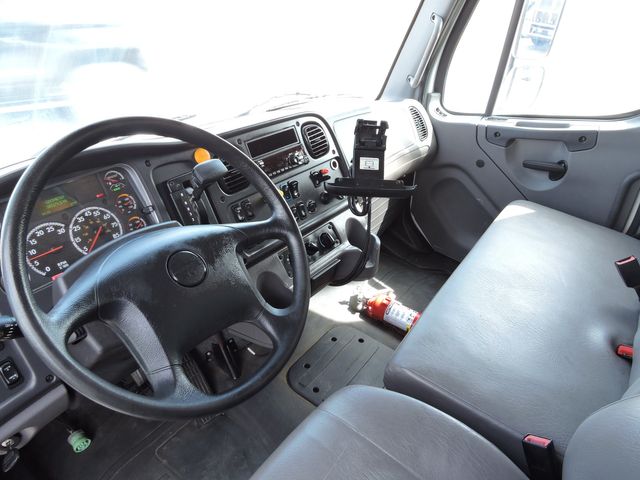 2018 Freightliner M2 Non-CDL Box Truck