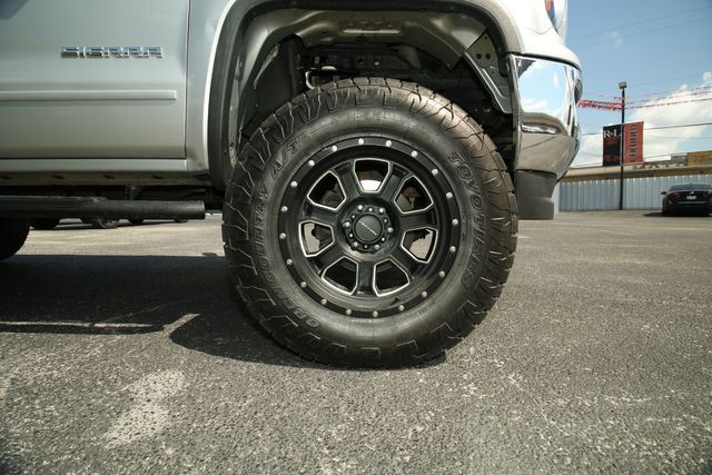 2018 GMC Sierra 1500 SLE | San Antonio, TX | R&L Certified Auto Group 2018 GMC Sierra 1500 SLE | San Antonio, TX | R&L Certified Auto Group