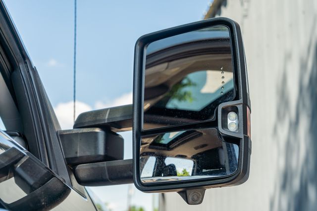 2018 GMC Sierra 2500HD Denali CREW CAB 4X4 / ALLISON DURAMAX CLEAN CARFAX | Dallas, TX | Rocky Mountain Truck Stop Dallas