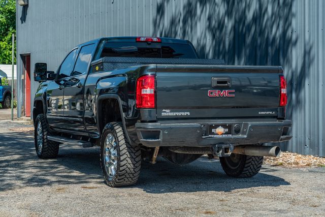 2018 GMC Sierra 2500HD Denali CREW CAB 4X4 / ALLISON DURAMAX CLEAN CARFAX | Dallas, TX | Rocky Mountain Truck Stop Dallas