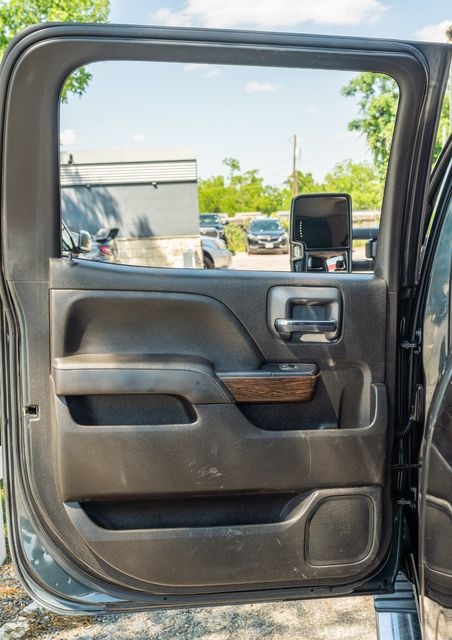2018 GMC Sierra 2500HD Denali CREW CAB 4X4 / ALLISON DURAMAX CLEAN CARFAX | Dallas, TX | Rocky Mountain Truck Stop Dallas 2018 GMC Sierra 2500HD Denali CREW CAB 4X4 / ALLISON DURAMAX CLEAN CARFAX | Dallas, TX | Rocky Mountain Truck Stop Dallas
