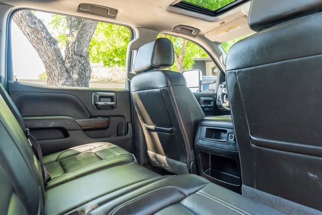 2018 GMC Sierra 2500HD Denali CREW CAB 4X4 / ALLISON DURAMAX CLEAN CARFAX | Dallas, TX | Rocky Mountain Truck Stop Dallas 2018 GMC Sierra 2500HD Denali CREW CAB 4X4 / ALLISON DURAMAX CLEAN CARFAX | Dallas, TX | Rocky Mountain Truck Stop Dallas
