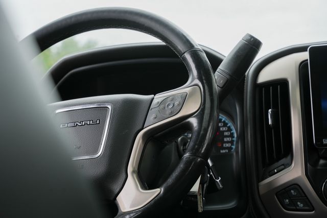 2018 GMC Sierra 2500HD Denali CREW CAB 4X4 W/ UPGRADES / LOADED | Austin, TX | Rocky Mountain Truck Stop Austin