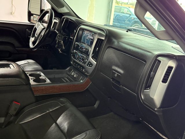 2018 GMC Sierra 3500HD DUALLY 4X4 6.6L DURAMAX 