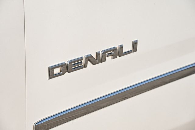 2018 GMC Yukon Denali 2018 GMC Yukon Denali