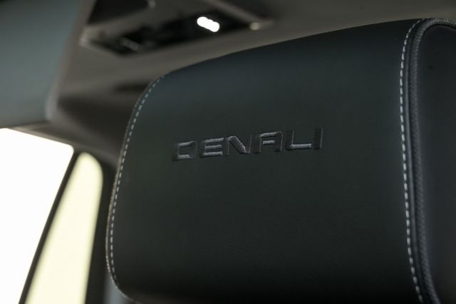 2018 GMC Yukon Denali 2018 GMC Yukon Denali