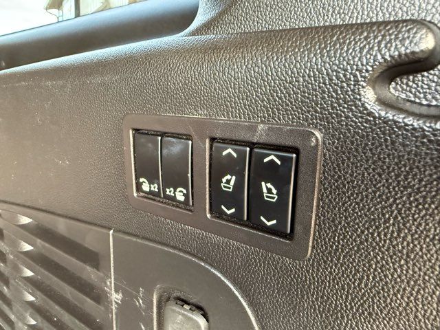 2018 GMC Yukon XL SLT | Gifford, IL | Trav's Automotive