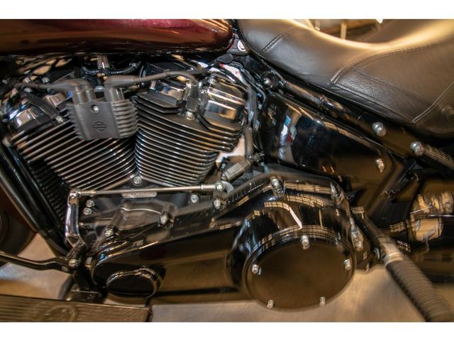 2018 Harley-Davidson FLHC FLH80 HERITAGE