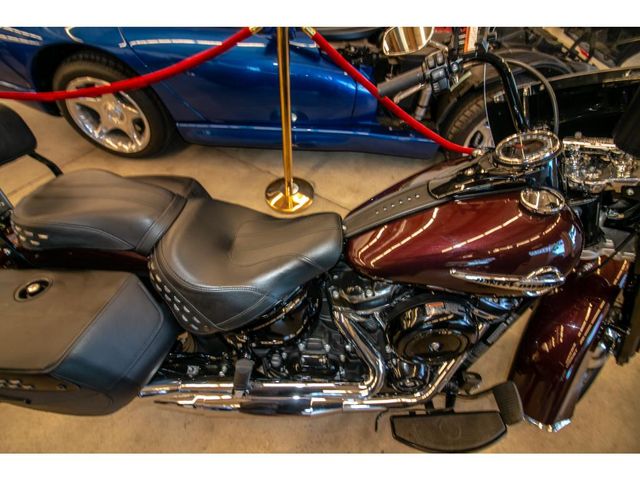 2018 Harley-Davidson FLHC FLH80 HERITAGE