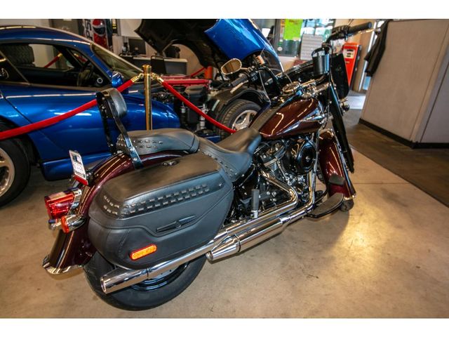 2018 Harley-Davidson FLHC FLH80 HERITAGE