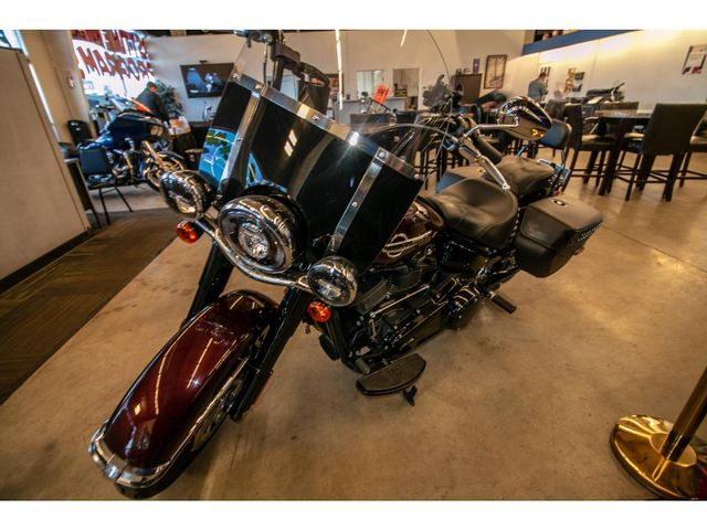 2018 Harley-Davidson FLHC FLH80 HERITAGE