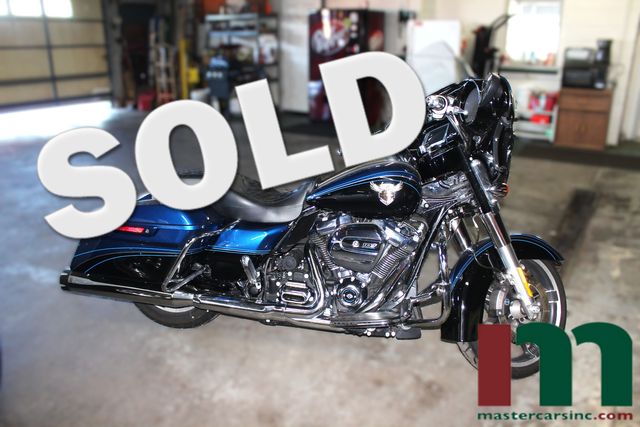 2018 Harley-Davidson Street Glide Anniversary | Granite City, Illinois | MasterCars Company Inc. in Granite City, Illinois 62040