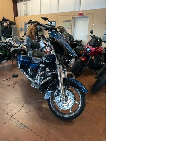 2018 Harley-Davidson Street Glide Base 2018 Harley-Davidson Street Glide Base