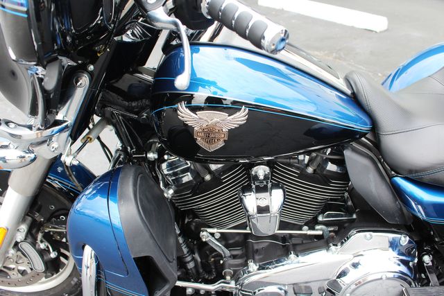 2018 Harley-Davidson Tri Glide Ultra 115th Anniversary FLHTCUTG Trike | Granite City, Illinois | MasterCars Company Inc. 2018 Harley-Davidson Tri Glide Ultra 115th Anniversary FLHTCUTG Trike | Granite City, Illinois | MasterCars Company Inc.