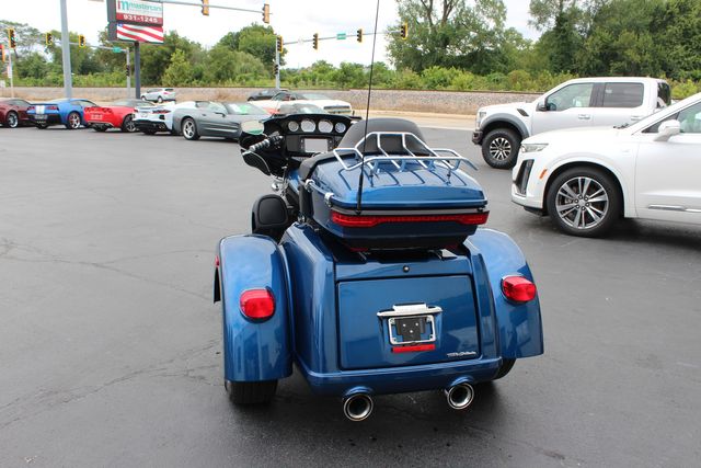 2018 Harley-Davidson Tri Glide Ultra 115th Anniversary FLHTCUTG Trike | Granite City, Illinois | MasterCars Company Inc. 2018 Harley-Davidson Tri Glide Ultra 115th Anniversary FLHTCUTG Trike | Granite City, Illinois | MasterCars Company Inc.