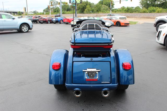 2018 Harley-Davidson Tri Glide Ultra 115th Anniversary FLHTCUTG Trike | Granite City, Illinois | MasterCars Company Inc. 2018 Harley-Davidson Tri Glide Ultra 115th Anniversary FLHTCUTG Trike | Granite City, Illinois | MasterCars Company Inc.