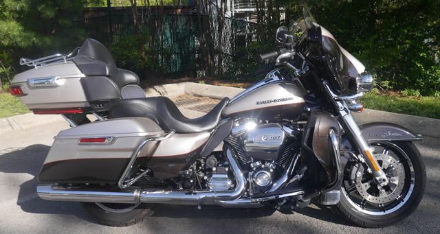 2018 Harley-Davidson Ultra Limited Low  | Franklin, TN | Moonshine Harley-Davidson