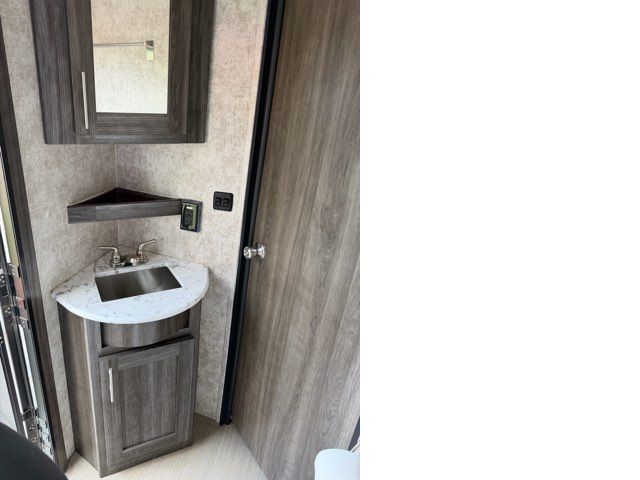 2018 Highland Ridge 2802BH Open Range Ultra Lite