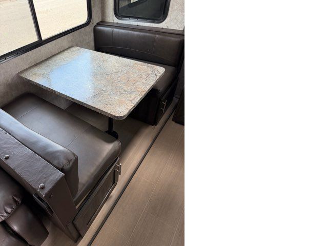 2018 Highland Ridge 2802BH Open Range Ultra Lite