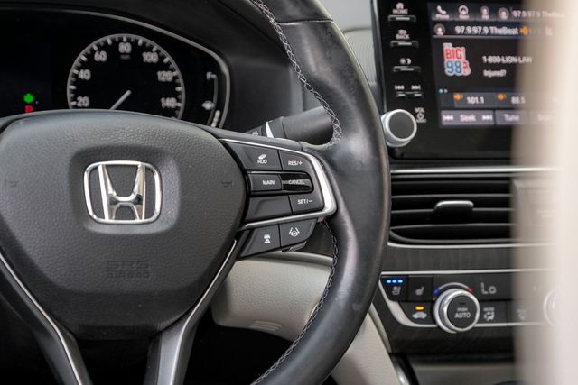 2018 Honda Accord Touring HUD Memory Heated/Cooled Seats Nav Sunroof 2018 Honda Accord Touring HUD Memory Heated/Cooled Seats Nav Sunroof