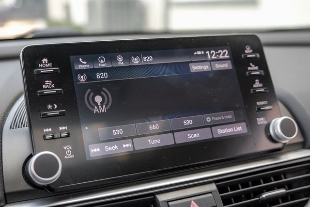 2018 Honda Accord Touring HUD Memory Heated/Cooled Seats Nav Sunroof 2018 Honda Accord Touring HUD Memory Heated/Cooled Seats Nav Sunroof