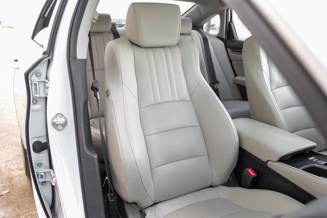 2018 Honda Accord Touring HUD Memory Heated/Cooled Seats Nav Sunroof 2018 Honda Accord Touring HUD Memory Heated/Cooled Seats Nav Sunroof