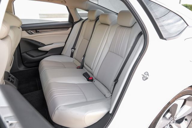 2018 Honda Accord Touring HUD Memory Heated/Cooled Seats Nav Sunroof 2018 Honda Accord Touring HUD Memory Heated/Cooled Seats Nav Sunroof