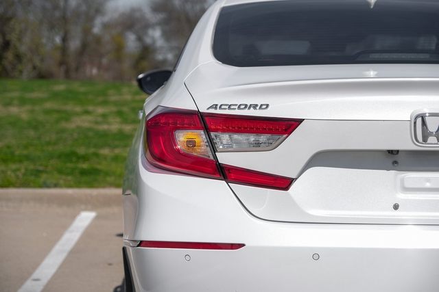 2018 Honda Accord Touring HUD Memory Heated/Cooled Seats Nav Sunroof 2018 Honda Accord Touring HUD Memory Heated/Cooled Seats Nav Sunroof