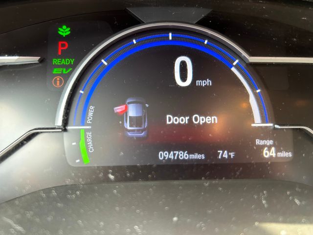 2018 Honda Clarity Plug-In Hybrid Base | New Brunswick, New Jersey | Brilliant Auto Sales 2018 Honda Clarity Plug-In Hybrid Base | New Brunswick, New Jersey | Brilliant Auto Sales