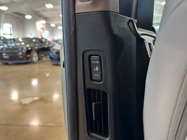 2018 Honda Odyssey Elite | Irving, Texas | Hopper Motorplex