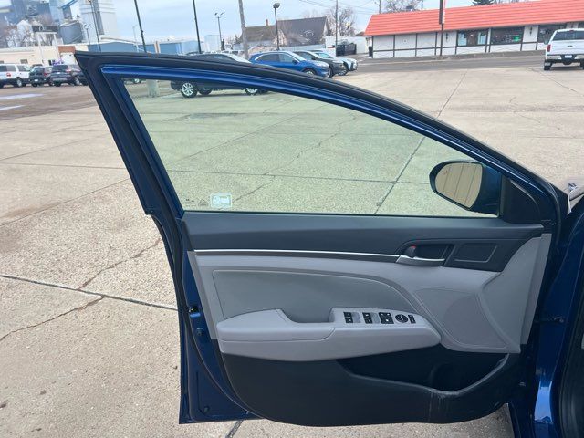 2018 Hyundai ELANTRA SEL | Dickinson, ND | Heiser Motors