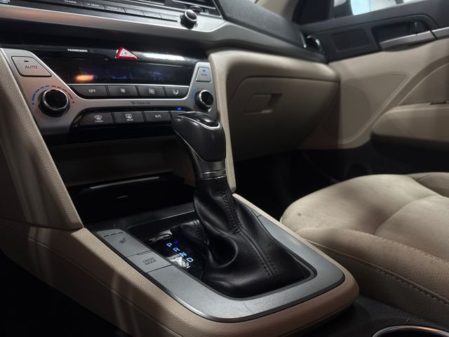 2018 Hyundai ELANTRA SEL | Houston, TX | Texas Star Motors
