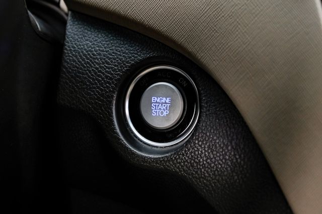 2018 Hyundai Santa Fe SE PremiumPkg PerfectCarfax 3rdRow | Dallas, TX | Stevens Motor Company LLC