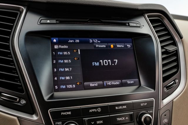 2018 Hyundai Santa Fe SE PremiumPkg PerfectCarfax 3rdRow | Dallas, TX | Stevens Motor Company LLC