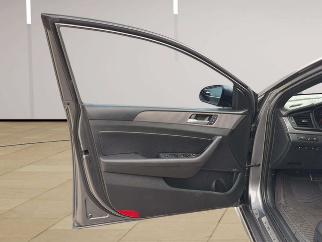 2018 Hyundai SONATA Limited 2.0T | Alpharetta, GA | Star Motors
