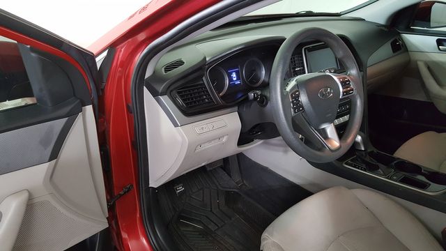 2018 Hyundai SONATA SE | Carrollton, TX | Legend Motorcars of Carrollton 2018 Hyundai SONATA SE | Carrollton, TX | Legend Motorcars of Carrollton