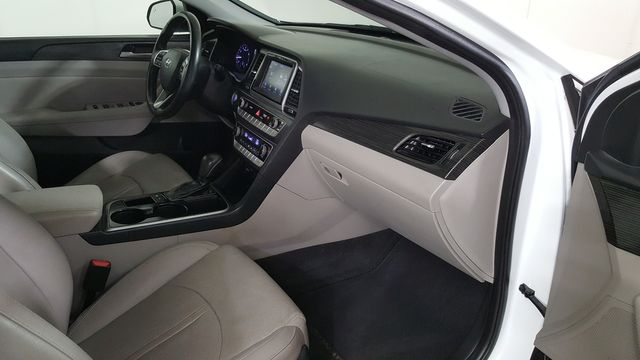 2018 Hyundai SONATA Limited | Carrollton, TX | Legend Motorcars of Carrollton