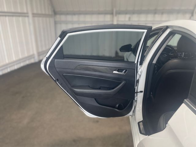 2018 Hyundai SONATA Limited 2018 Hyundai SONATA Limited