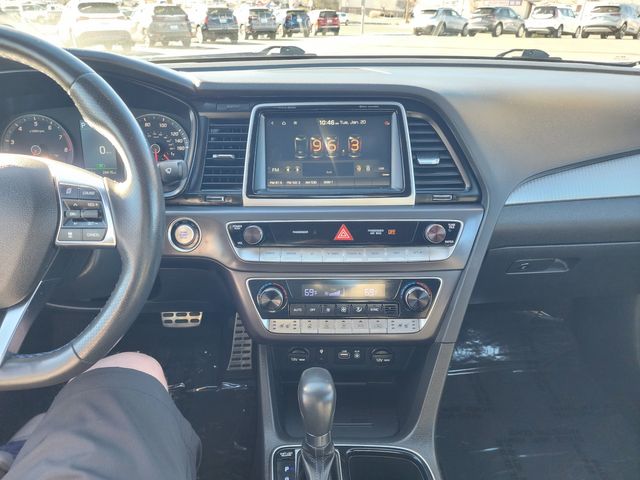 2018 Hyundai SONATA Sport 2.0T 2018 Hyundai SONATA Sport 2.0T