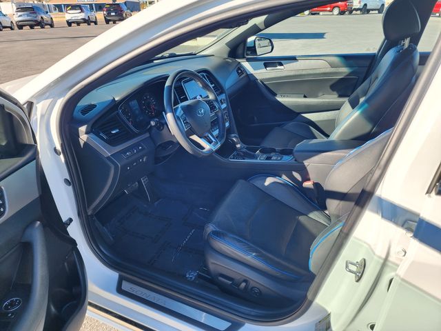2018 Hyundai SONATA Sport 2.0T 2018 Hyundai SONATA Sport 2.0T