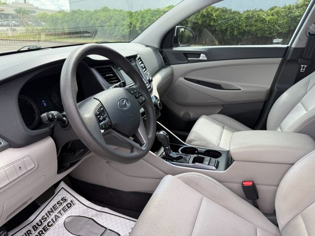 2018 Hyundai TUCSON SE
